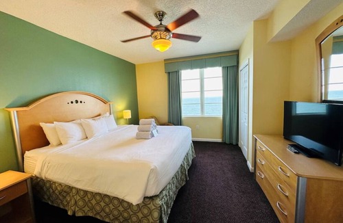Brush - Stewarts Resort | Ocean Walk 1Bed/1Bath in Daytona Beach, FL!