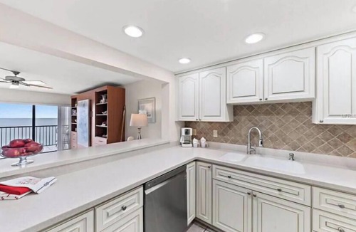 Madeira Beach Apartment | OCEANFRONT condo directly overlooking the clear blue water of the Gulf of Mexico