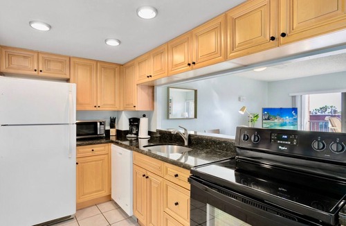Avon By The Sea Condo | Oceanfront Condo With Balcony. Steps From The Pier. Prime Location 🌊