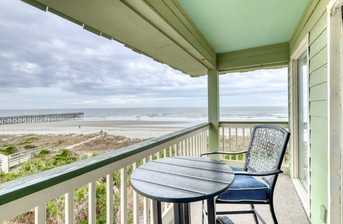 Isle of Palms House | Oceanfront corner condo w/spectacular view & shared pool/fishing pier