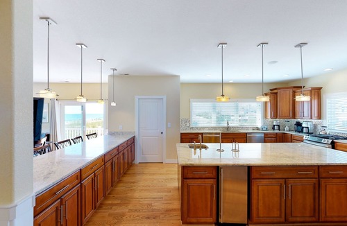 Sandbridge House | Oceanfront home w/elevator, private outdoor pool & hot tub - wedding-friendly