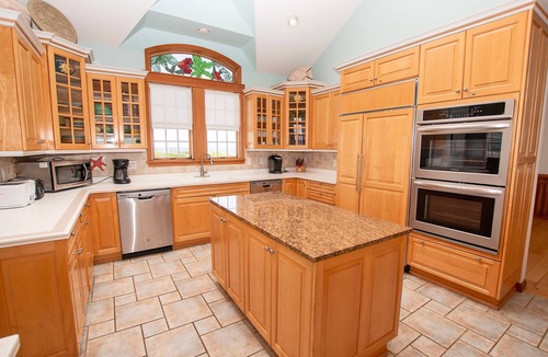 Duck House | OCEANFRONT, Ocean Views, Priv Pool, Rec Room, 8 BRS, PM2, Old Glory