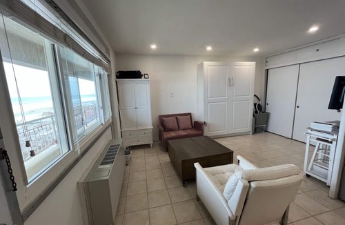 Leeds Point Condo | Oceanfront Studio steps away from Ventnor City Beach