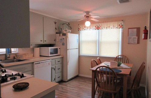Beach Haven Crest Apartment | Oceanside 2nd floor Duplex with 3 Bedrooms, 1 Bath