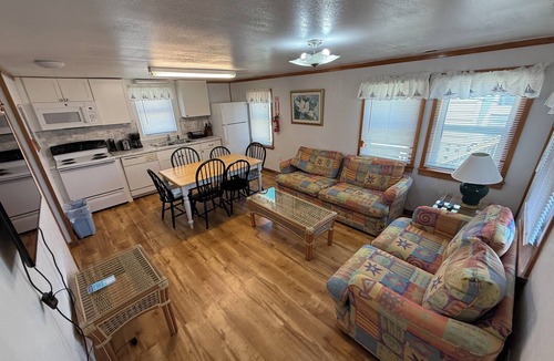 Buxton Cottage | Oceanside Accommodations - Oceanside Three Bedroom Cottage