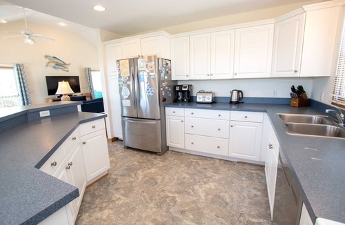 Whalehead Beach House | Oceanside, Private Pool, Hot Tub, Pool Table, WC817, Dancin' Dolphin