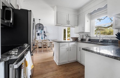 Old Village House | Old Village - 3 BR with Private Backyard & Deck