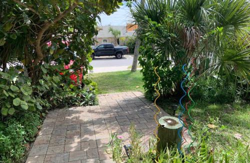 Bunnell Apartment | Oleander Cottage- in the Heart of Flagler Beach and steps to the Beach!