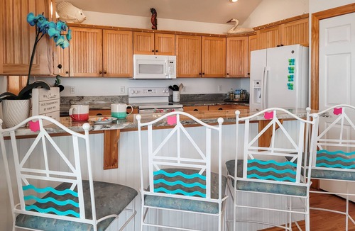 Rodanthe House | ON THE BEACH! Spiritual Sunrises and Glorious Sunsets, dogs welcome!
