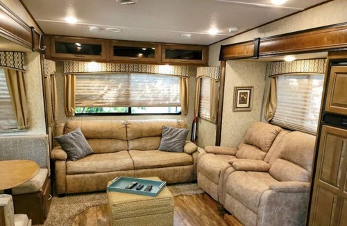 Apopka House | One Bedroom RV Near Disney With Community Pool