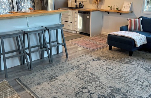 Merritt Island House | Our Cozy Tiny Home in delightful Merritt Island- 5min to KSC, 10min to cruises