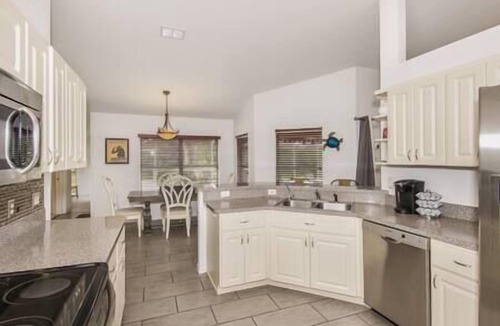 Inverness House | Palm Villa - 4 bedroom Pool Home