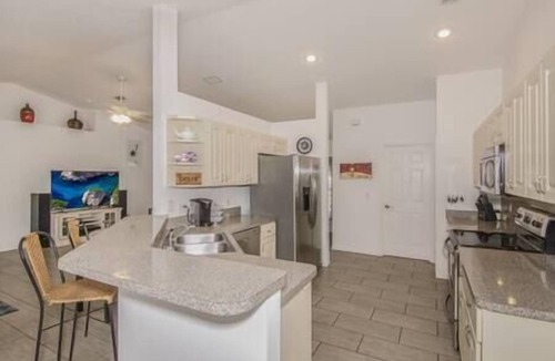 Inverness House | Palm Villa - 4 bedroom Pool Home