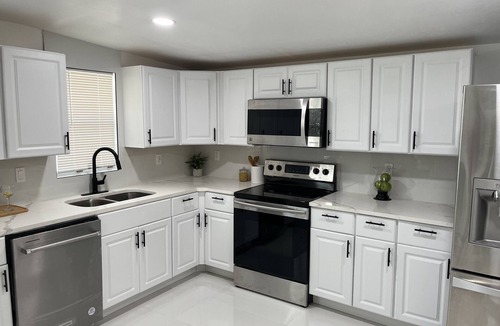 Edgewater House | Palmetto Breeze-Coastal Retreat, Pet Friendly! Complete Refresh