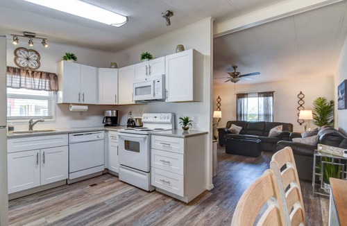 Palmetto House | Palmetto Point - 2 Bed, 2 Bath, 55+ Community. 60 & 90 day minimum stay