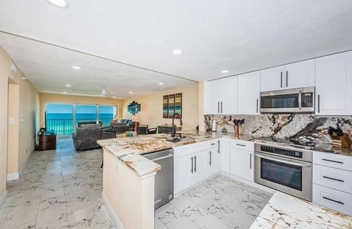 Madeira Beach Condo | Panoramic Gulf Views at Ocean Sands in Madeira Beach~ OS502