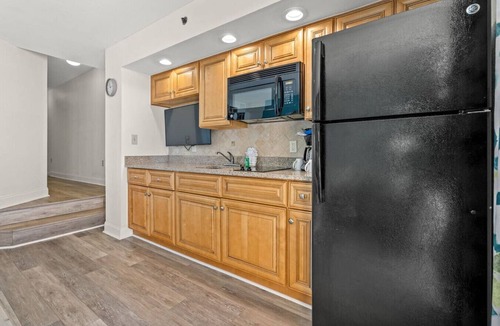 Windy Hill Condo | Panoramic Ocean View, Lazy River