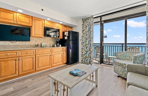 Windy Hill Condo | Panoramic Ocean View, Lazy River