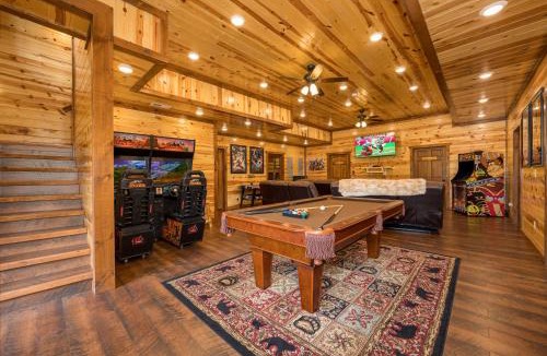 Caton Ski Chalet | Papa Bear's Mountain Lodge-amazing gametheater room, indoor year-round pool, great location, Wi-Fi