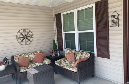 Wildwood Villa | Paradise! 2 bed, 2 bath plus 4-seater golf cart.