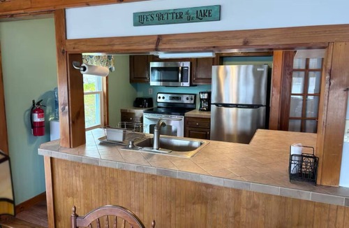 Andover Cottage | Paradise Lakefront Cottage on Cranberry Lake