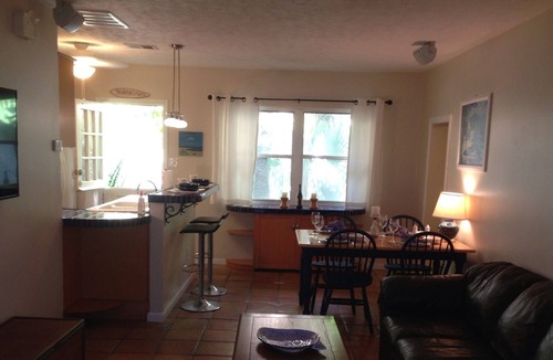 Pass-a-Grille Cottage | Pass a Grille- 30 Steps to sand! 1400 sq feet. 2 bd/ 2 ba. Walk to dining. Pets