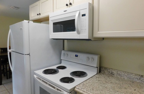 San Mateo House | Peaceful 3-bedroom house in San Mateo, FL