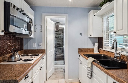 South Sarasota Cottage | Peaceful Cottage Near Siesta Key Beach