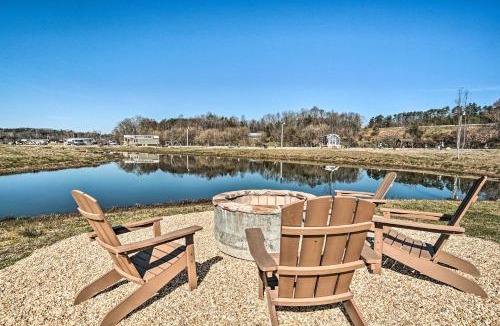 Morganton House | Peaceful Deck & Pool Access! Blue Ridge Tiny Home