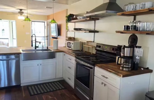 St. Augustine House | Peaceful Home MINS to Beach, Downtown, Historical Sites, and Flagler Hospital