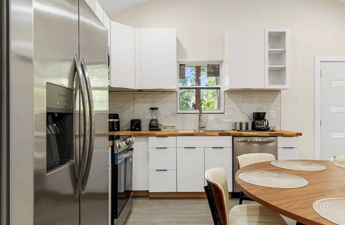 Westminster House | Peaceful Lake Retreat Near Lake Hartwell & Clemson, South Carolina