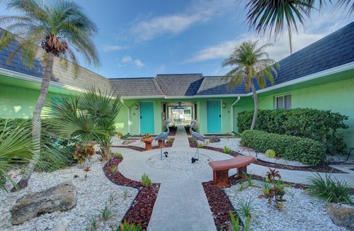 Dunedin Condo | Peaceful Locale King Beds 1 Mile 2 Honeymoon Isle 3 Miles 2 Downtown