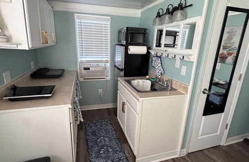 Homosassa Apartment | Peaceful room with kitchenette in peaceful Homosassa w/boat parking on premises.