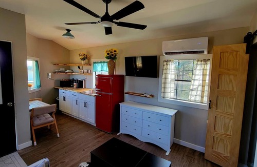 Hamilton Cottage | Peaceful Tiny House on 32 acres