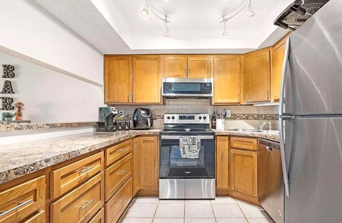 Crescent Beach Condo | Pelican Inlet - Cozy Beach Condo!1 block from the beach! Sleeps 6. Pool/Tennis
