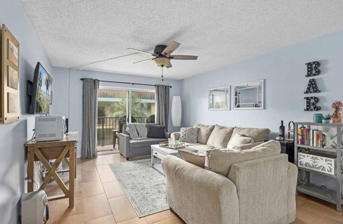 Crescent Beach Condo | Pelican Inlet - Cozy Beach Condo!1 block from the beach! Sleeps 6. Pool/Tennis