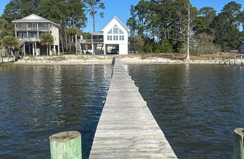 Carrabelle House | Pelican Point