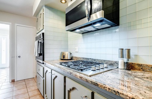 Leamington House | Perfect for accommodating multi-generational getaways