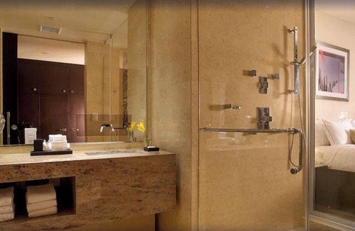 Seybold Hotel | Perfect Staycation! Enjoy Our Suite w/Sleep System Adjustable Comfort Beds