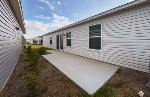 Sumter County House | Perfectly Placed in Moultrie Creek