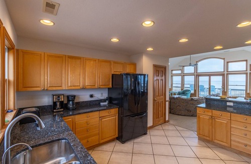 Carova Beach House | Pet-friendly oceanfront treasure on the 4x4 beaches!