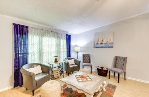 Milledgeville House | Pet-Friendly Sparta Retreat: Porches & Fire Pit!