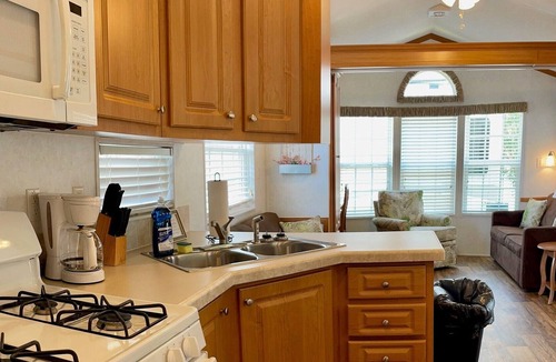 Butler Beach Cottage | Pet Friendly St. Augustine Cottage - Just 2 blocks from the beach!