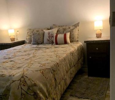 Dunnellon House | Picturesque Cottage with Fire Pit in Dunnellon, Florida