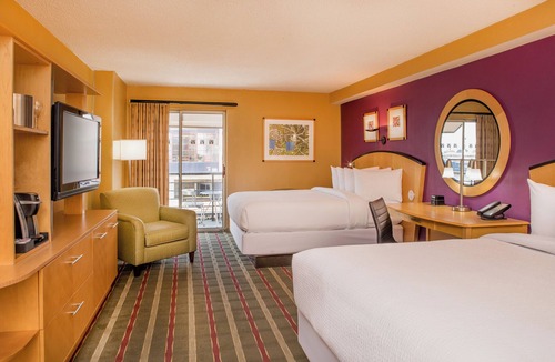 Inner Harbor Hotel | Pier 5 Hotel Baltimore