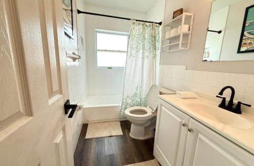 Pinellas Park Apartment | Pinellas Apartment near beach and shopping plazas