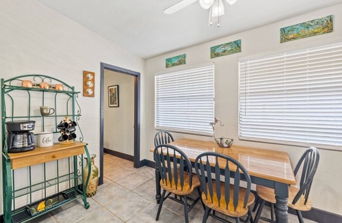 Cedar Key House | Pirate`s Paradise with a Gulf View!