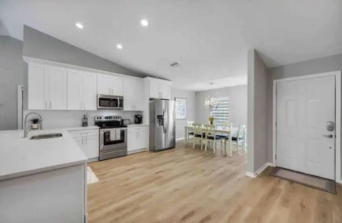 Palm Harbor House | *Pool* 8.5 miles to Honeymoon Island. 4 bdr