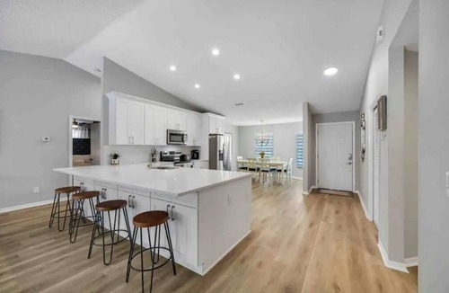 Palm Harbor House | *Pool* 8.5 miles to Honeymoon Island. 4 bdr