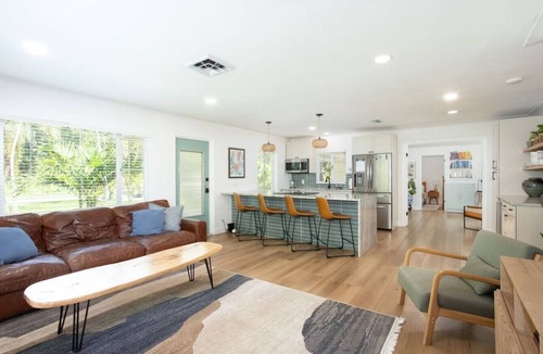 Gulfport House | *POOL* Fenced Yard *Shuffleboard Court*
